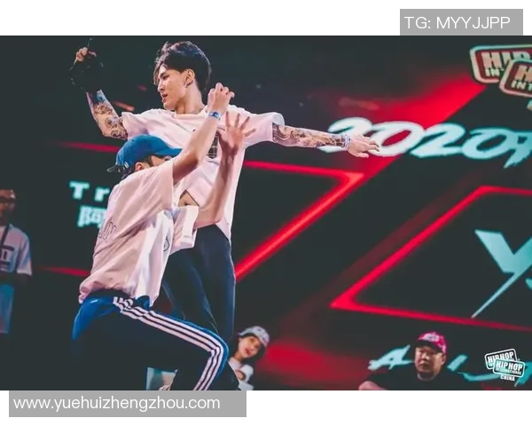 北京街舞队在世界攀岩锦标赛中的精彩技术表现与赛场风采分析